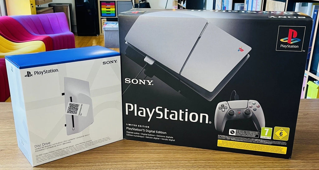 Pack PlayStation 5 Édition Numérique Slim 1 To – Édition Limitée 30ème Anniversaire + Lecteur de Disque Externe