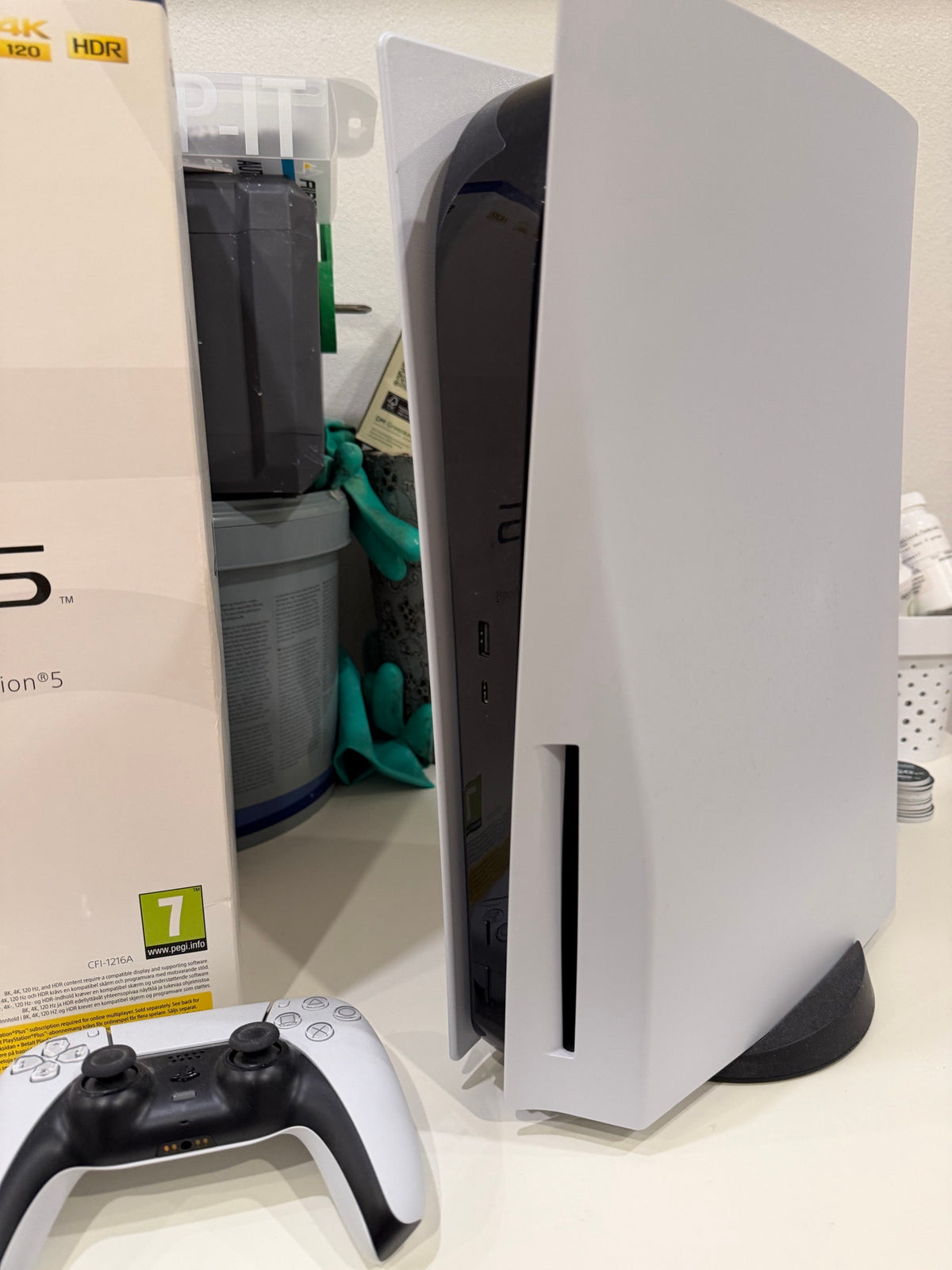 Sony PlayStation 5 (Édition Lecteur Blu-ray 4K) – Modèle CFI-1216A – Comme neuve avec boîte