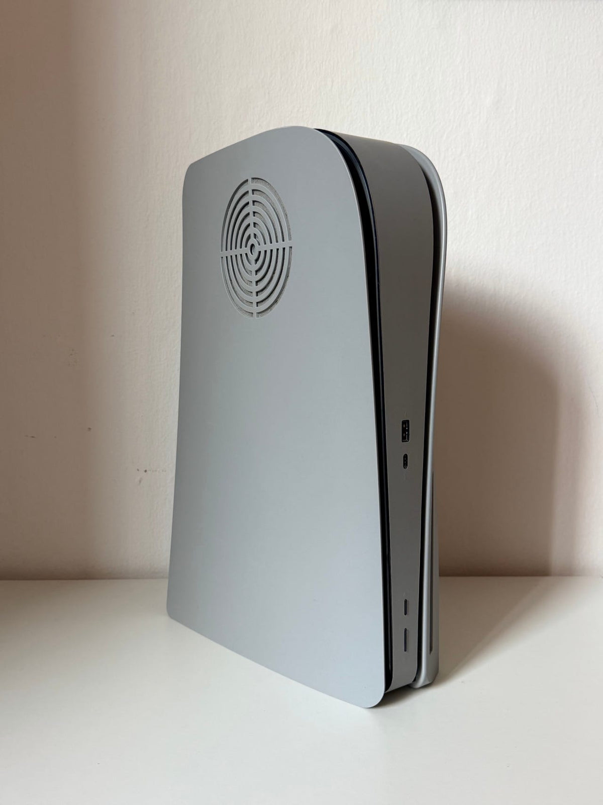 PlayStation 5 Disc Edition – Avec plaques personnalisées dbrand Darkplates