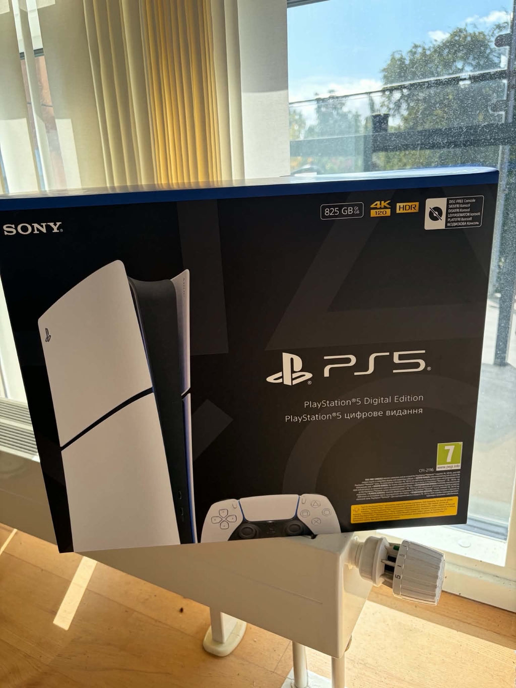 Sony PlayStation 5 (PS5) Digital Edition - 825 Go