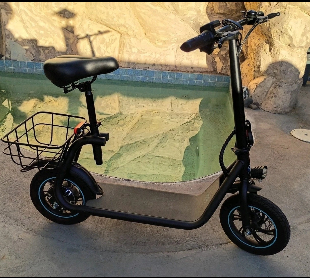 Trottinette Électrique Confort avec Siège & Panier – Seconde Main Certifiée