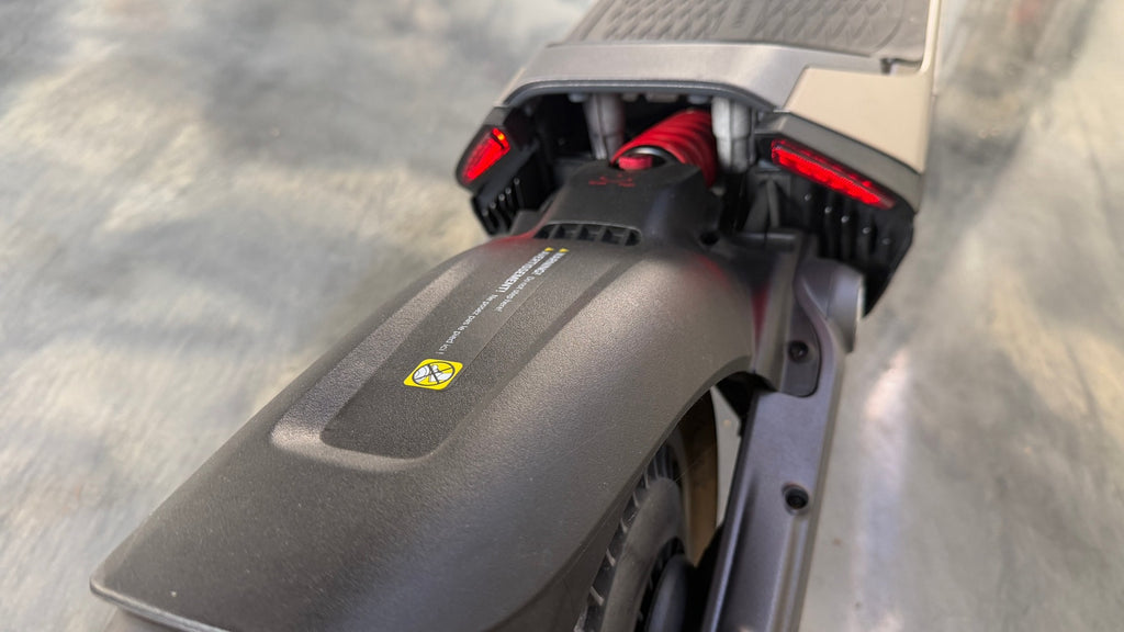 Trottinette électrique Segway Ninebot GT2P SuperScooter – Gris / Noir