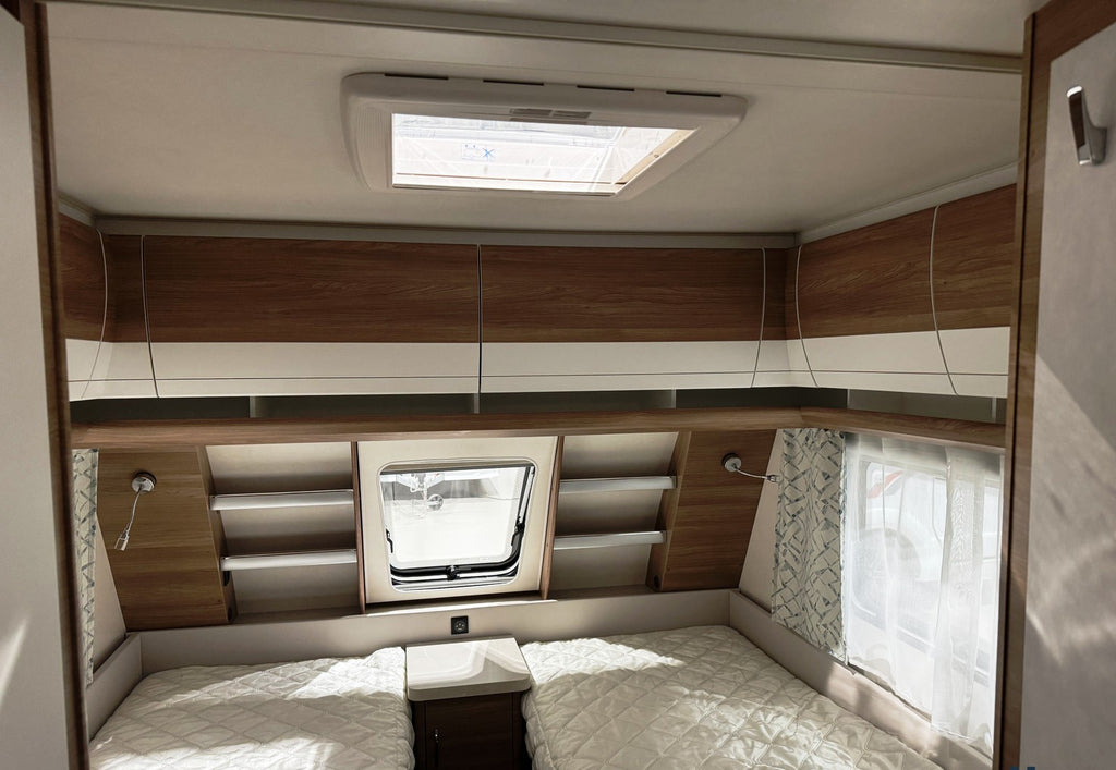 ESPLÉNDIDA CARAVANA HOBBY 515 UHL LUXURY (MODELO 2019)