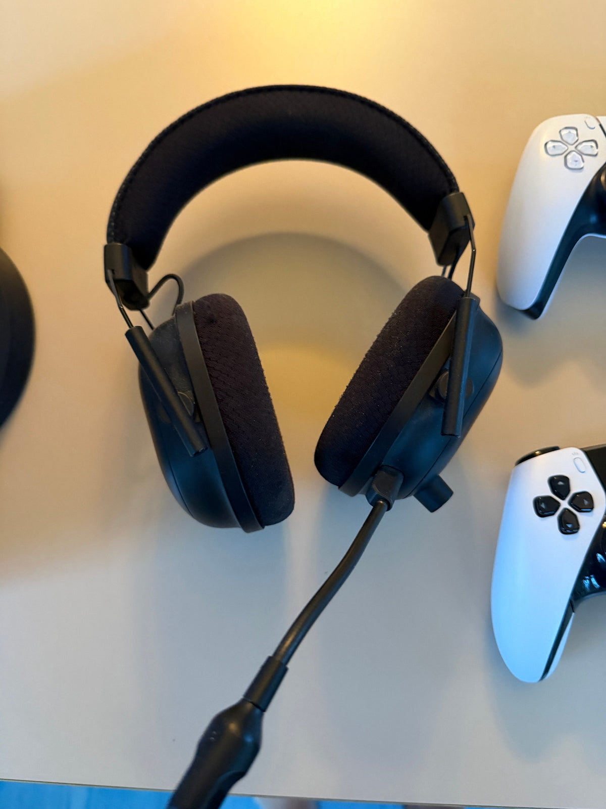 Pack Console Sony PlayStation 5 Standard + Manette DualSense Edge + Manette DualSense + Casque Gaming Pro