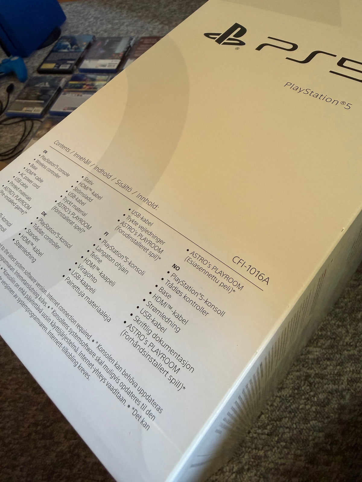 Pack Sony PlayStation 5 Disc Edition CFI-1016A avec 11 jeux et accessoires