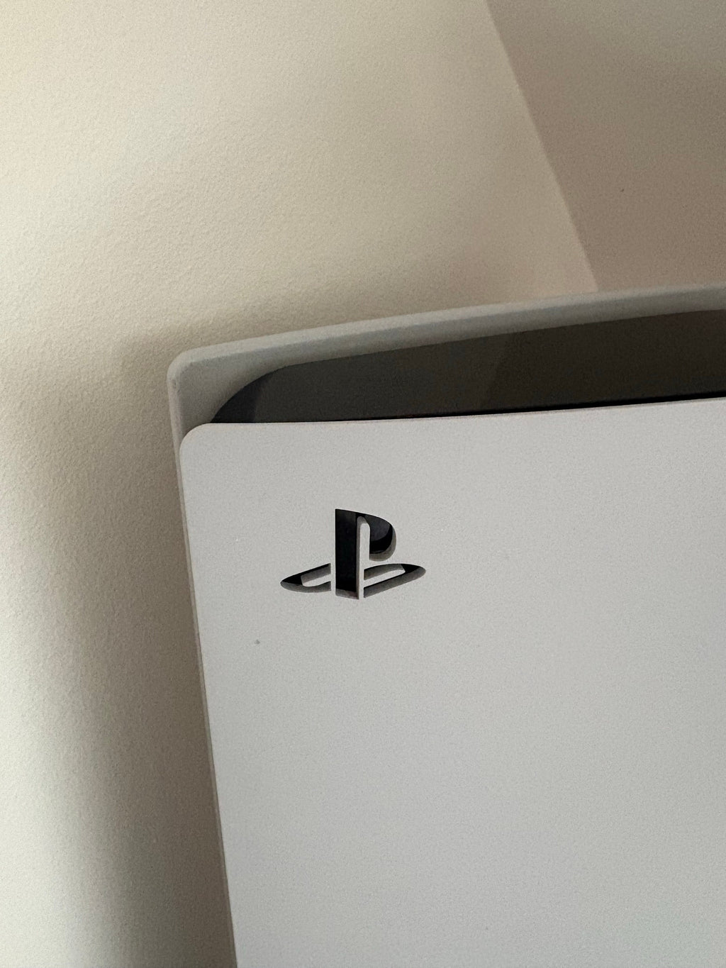 Pack PlayStation 5 Édition Digitale (Occasion) + 2 Manettes DualSense - Livraison Gratuite