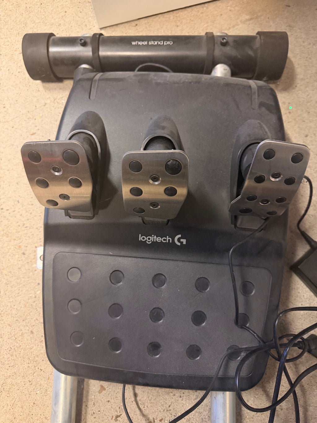 Pack Ultimate Gaming : Console PlayStation 5 Pro + Casque PS VR2 + Volant Logitech G29 + Accessoires Premium