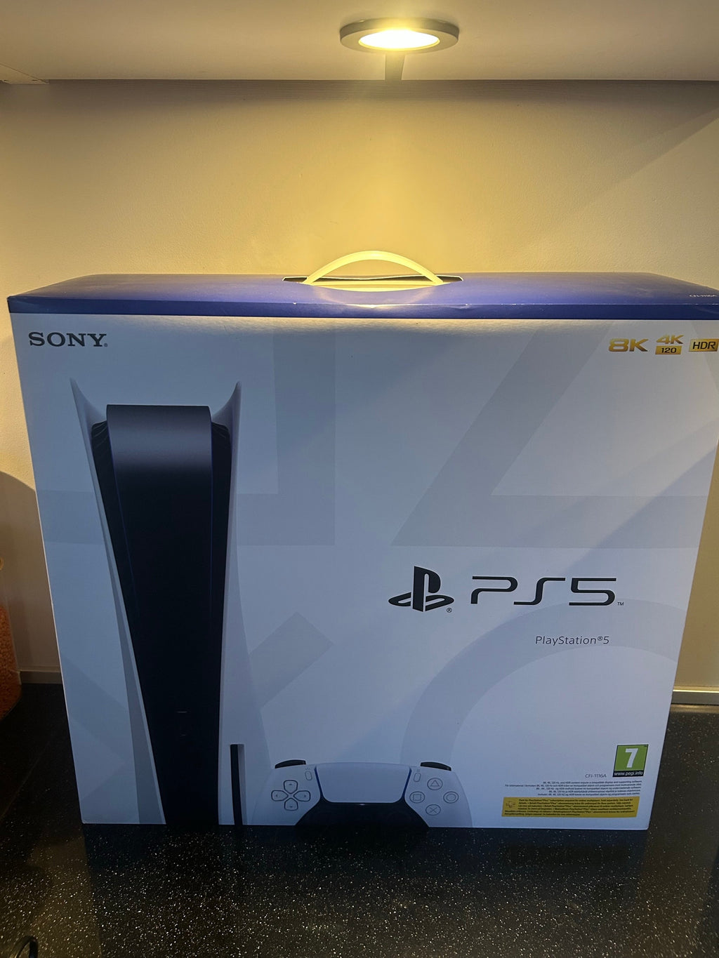 Pack Console Sony PlayStation 5 Standard (825 Go) – 2 Manettes DualSense + 3 Jeux Inclus