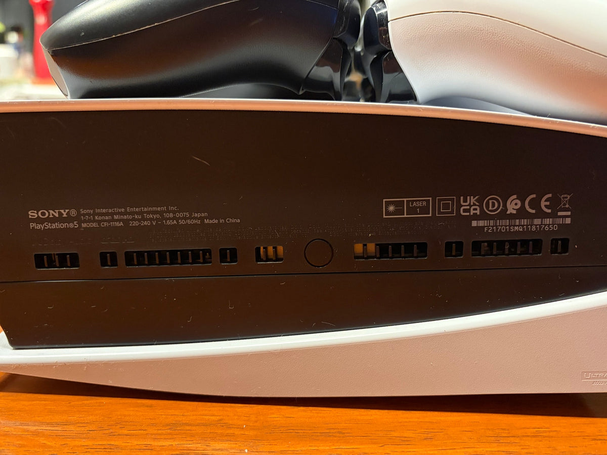 Console Sony PlayStation 5 Standard (Modèle CFI-1116A) – Avec 2 Manettes DualSense & Socle