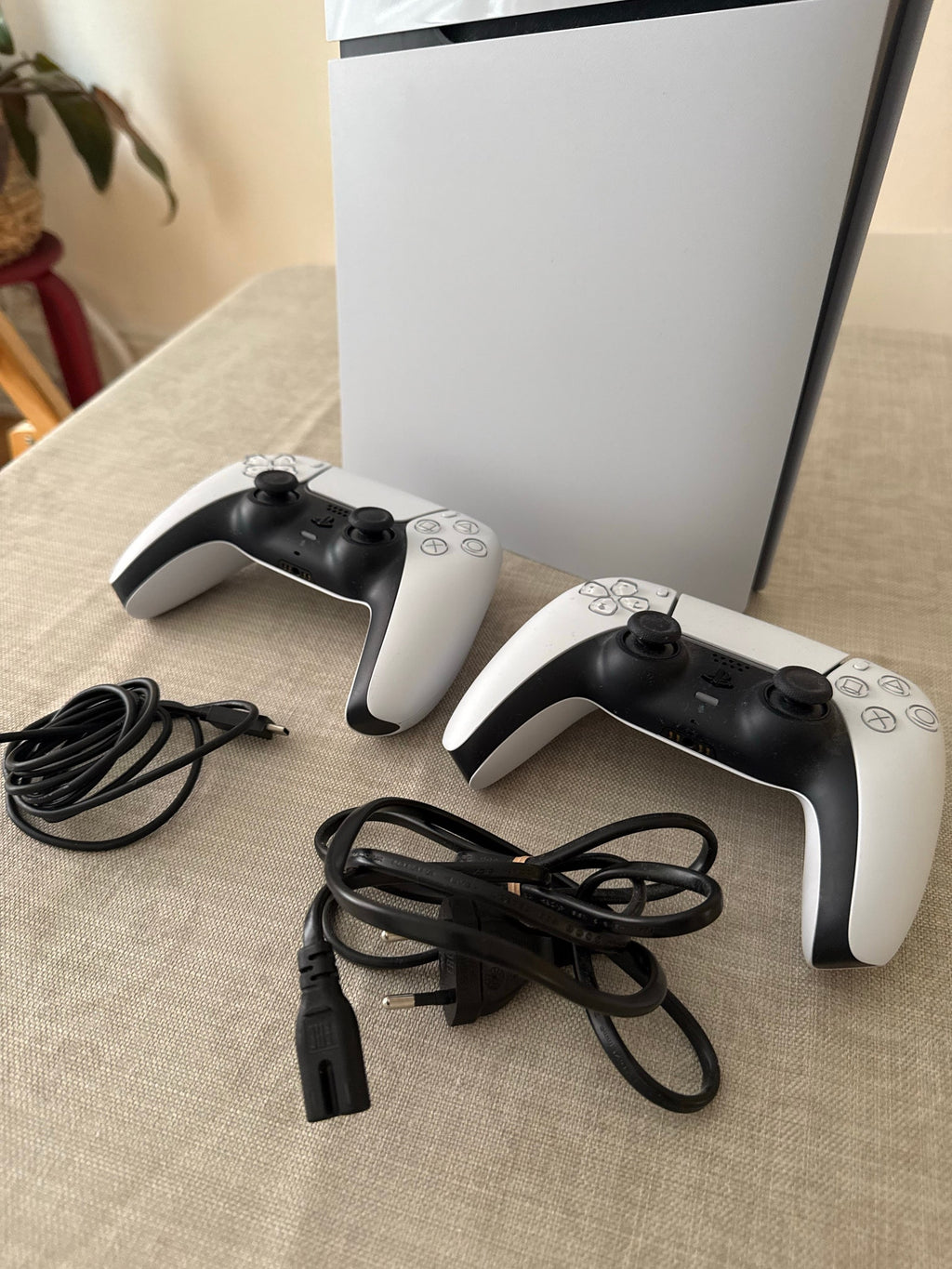 Sony PlayStation 5 Slim Édition Numérique + 2 manettes DualSense – Occasion certifiée