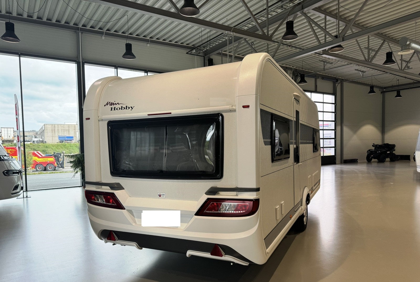 ESPLÉNDIDA CARAVANA HOBBY 515 UHL LUXURY (MODELO 2019)