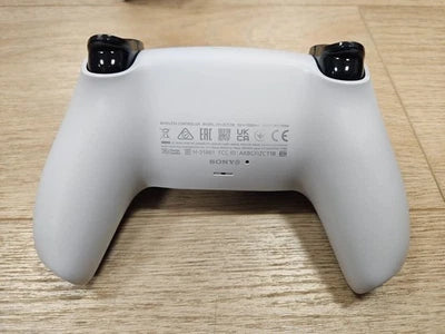 PLAYSTATION 5 SLIM (ÉDITION STANDARD) — 1 TO / Occasion