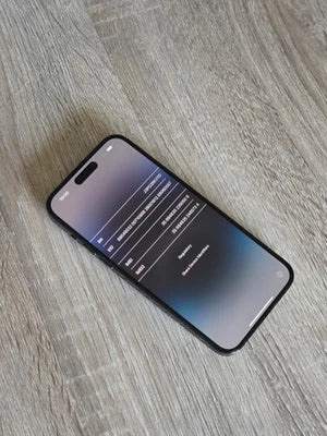 Apple iPhone 16 Pro Max 256 Go - Noir Sidéral - Débloqué Tout Opérateur (État Parfait / En Boîte)