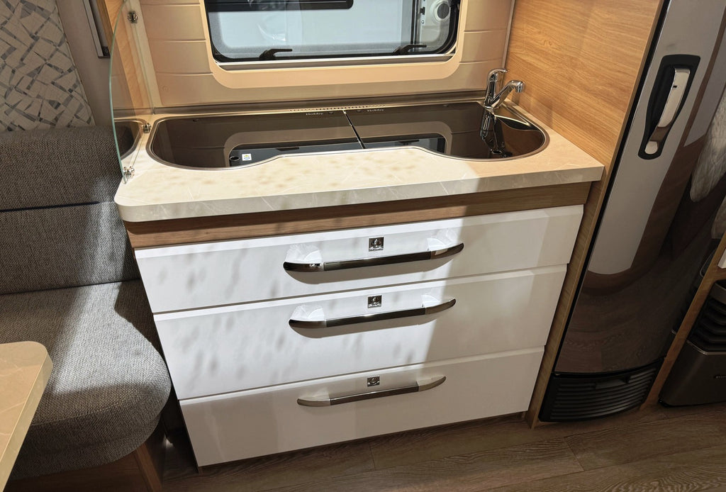 ESPLÉNDIDA CARAVANA HOBBY 515 UHL LUXURY (MODELO 2019)