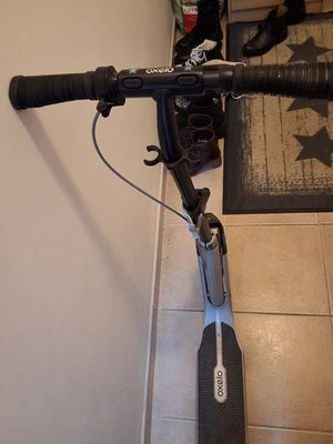 Trottinette Pliable Oxelo Town en Aluminium – Frein au Guidon