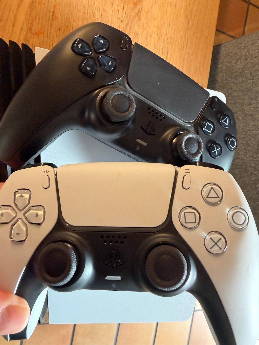 Pack Ultimate Gaming : Console PlayStation 5 Pro + Casque PS VR2 + Volant Logitech G29 + Accessoires Premium