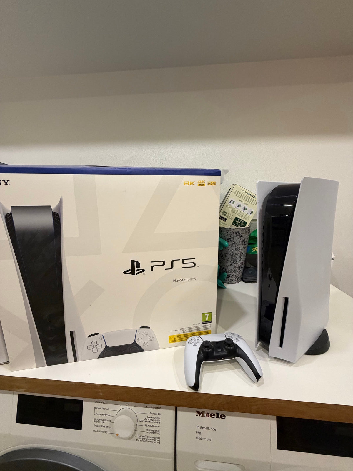 Sony PlayStation 5 (Édition Lecteur Blu-ray 4K) – Modèle CFI-1216A – Comme neuve avec boîte