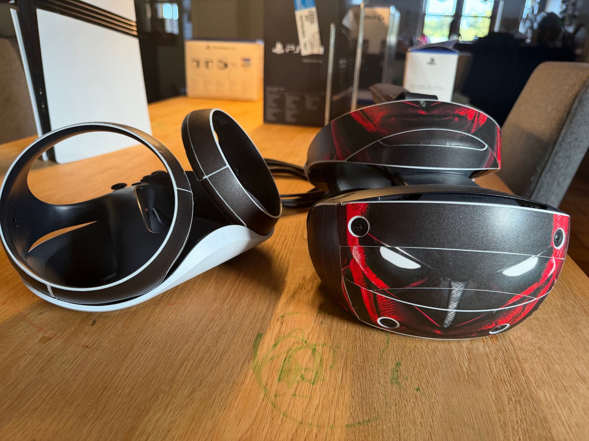 Pack Ultimate Gaming : Console PlayStation 5 Pro + Casque PS VR2 + Volant Logitech G29 + Accessoires Premium