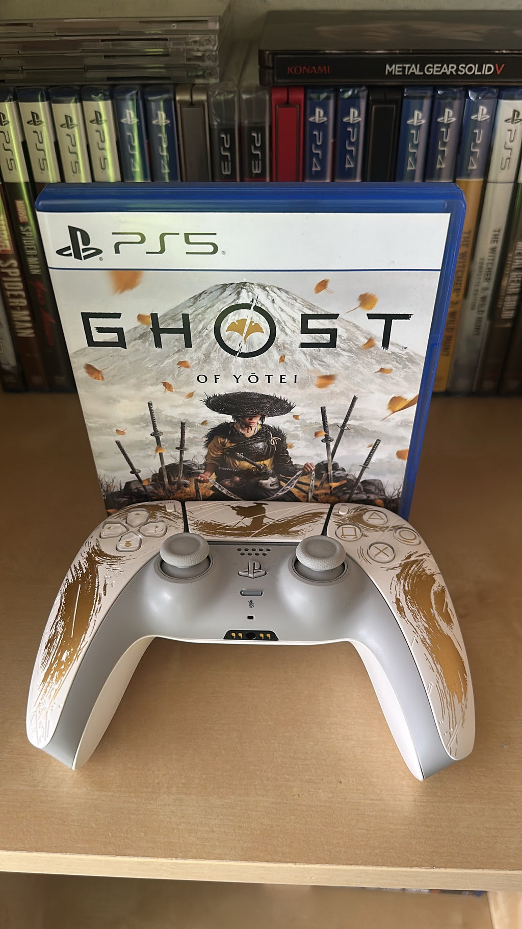 Console PlayStation 5 Slim (Édition Limitée Ghost of Yōtei) + Manette DualSense Thématique