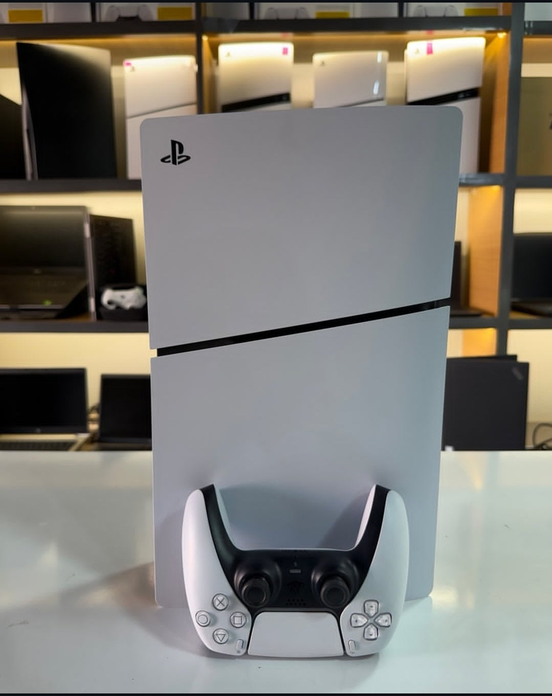 Pack PlayStation 5 (PS5) - Édition Standard, Slim & Digitale + Manette DualSense