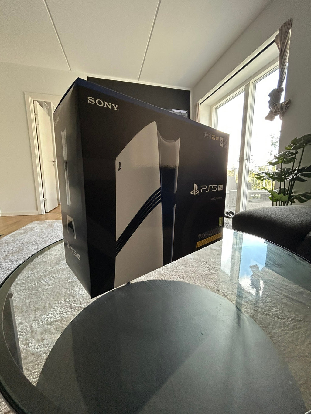 Console Sony PlayStation 5 Pro 2 To – Blanche – Neuve et scellée