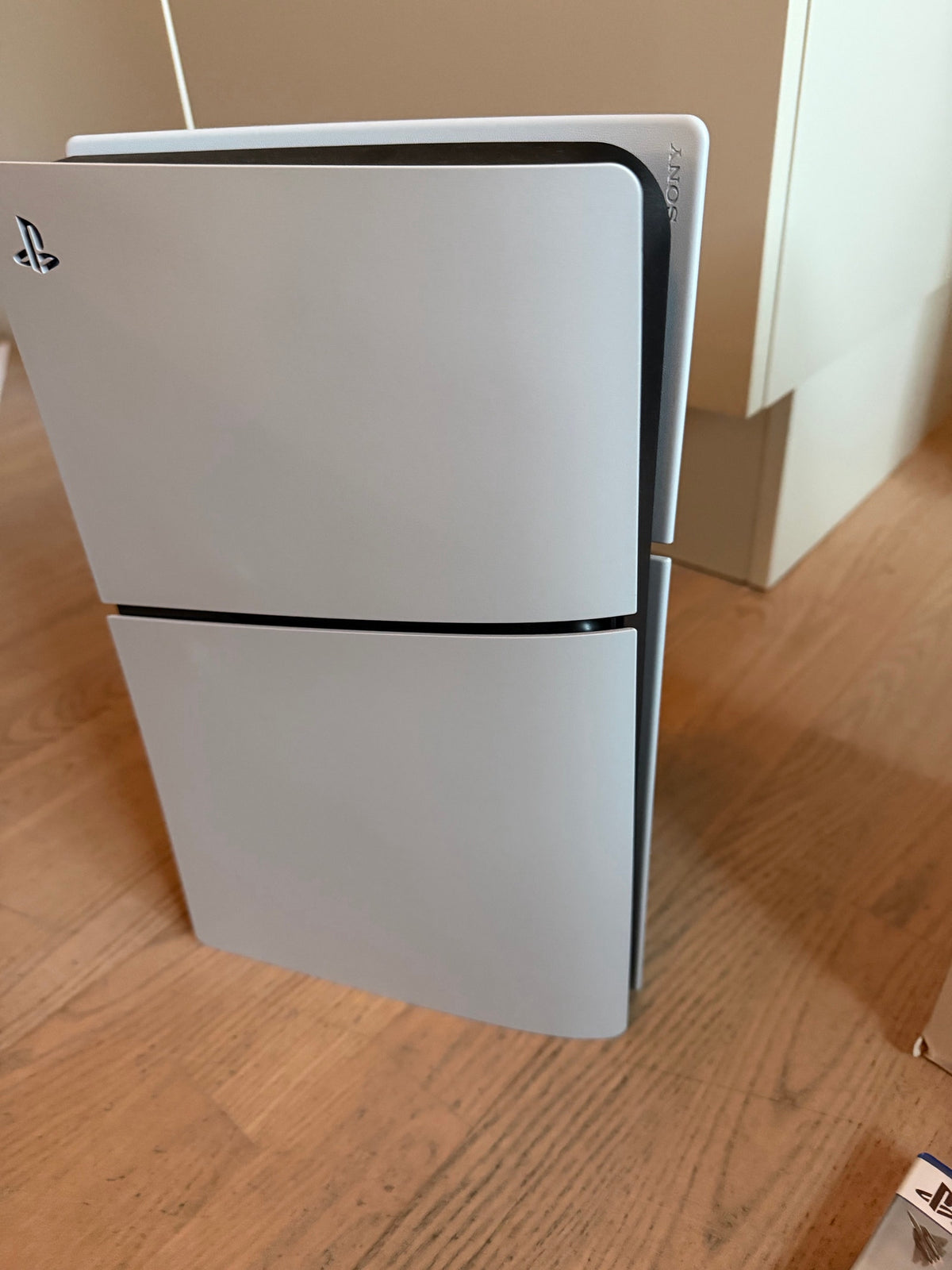 Console Sony PlayStation 5 Slim Édition avec lecteur de disque - 1 To - Comme neuve + 2 Manettes DualSense + 3 Jeux