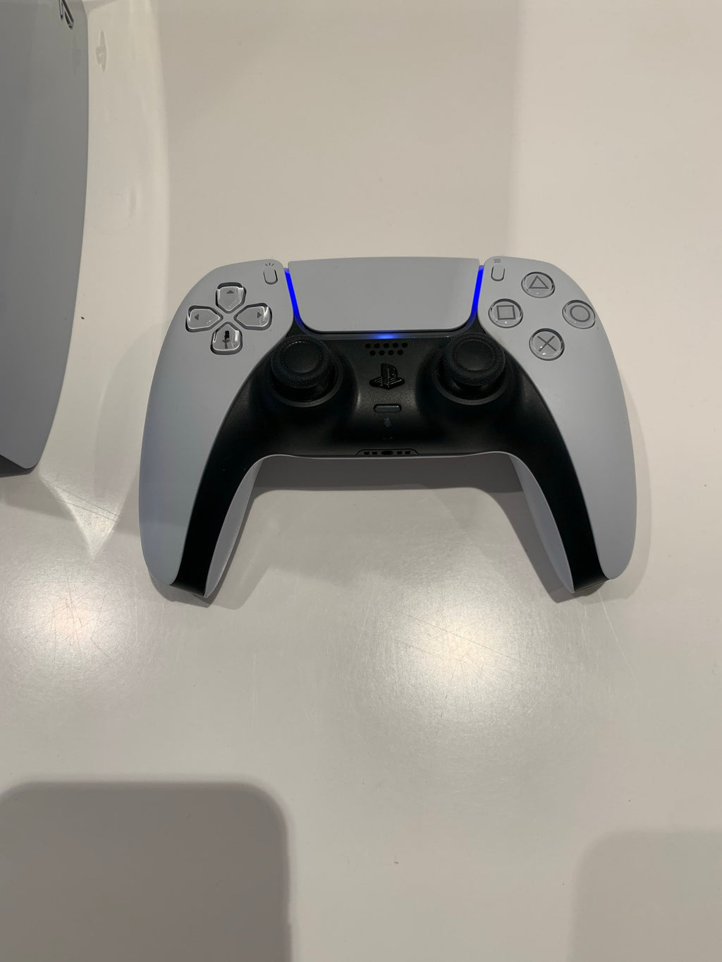 PlayStation 5 Slim Standard Edition (Avec Lecteur) + Manette DualSense – État Excellent