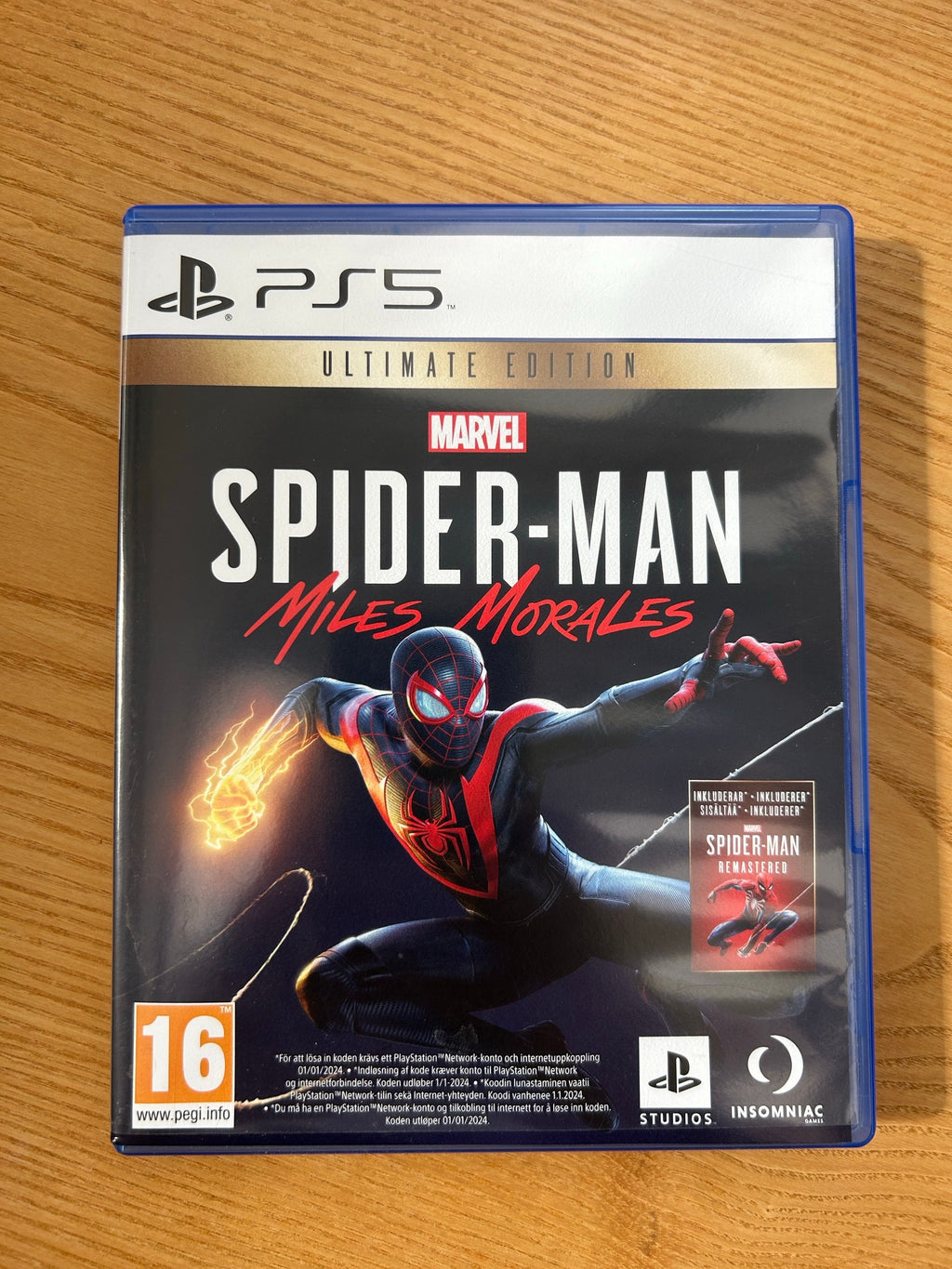 Pack Console PlayStation 5 (Édition Standard avec Lecteur de Disque) + 2 Manettes DualSense + Jeu Spider-Man: Miles Morales Ultimate Edition