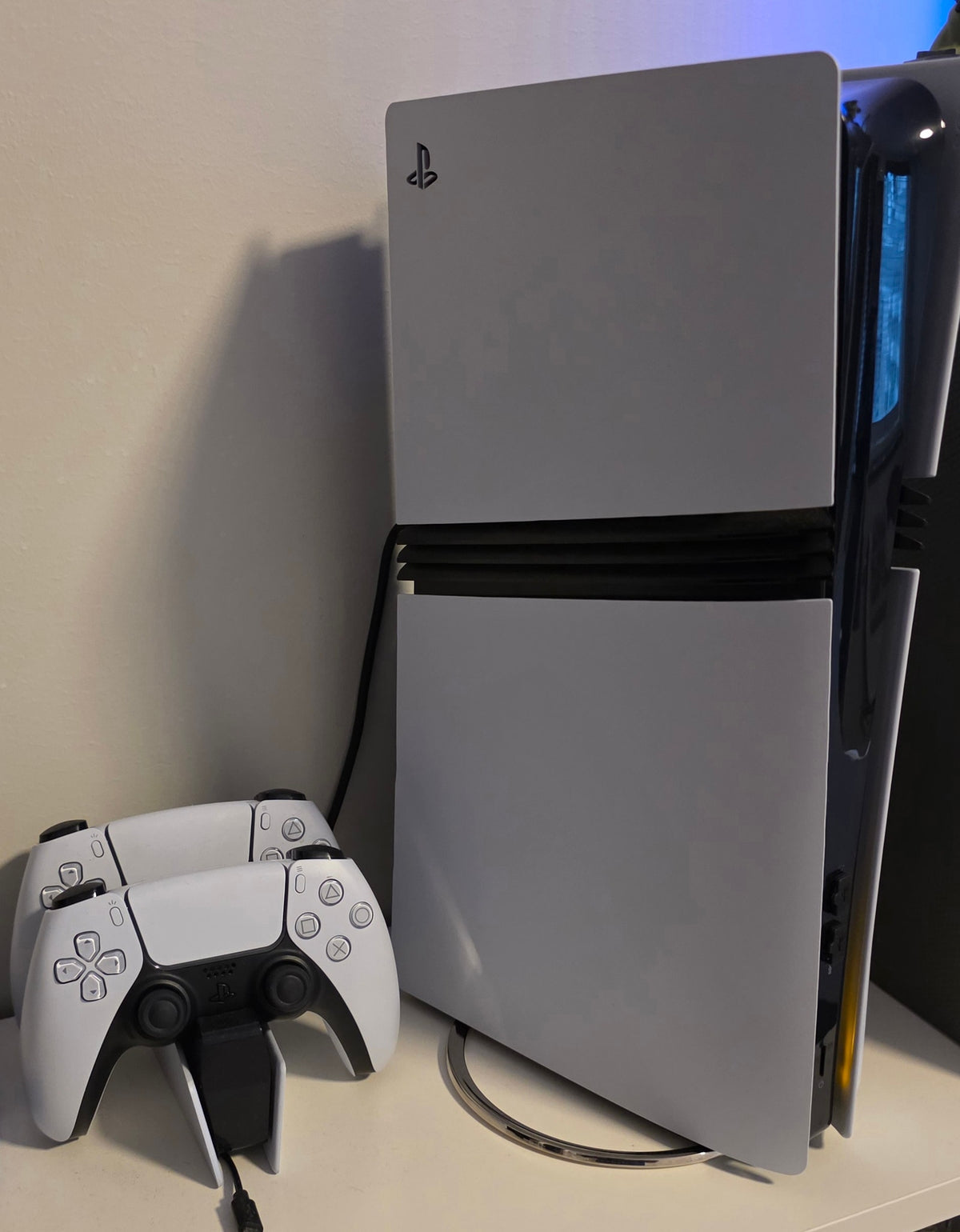 Pack PlayStation 5 (PS5) avec Lecteur de Disque + 2 Manettes DualSense + Station de Charge + Jeux Inclus