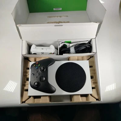 Xbox Series S 512 Go – Pack Prêt à Jouer (2 Manettes Incluses)