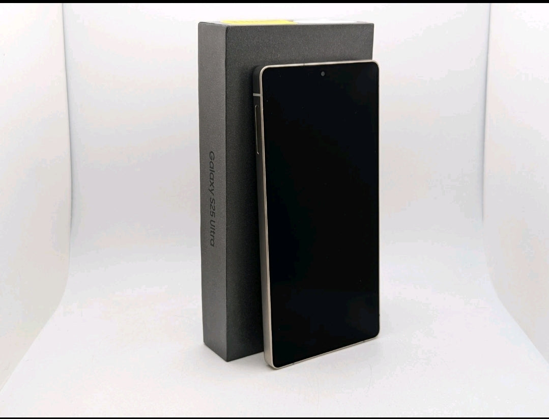 Samsung Galaxy S25 Ultra 256GB – Titanium Gray (État Neuf)