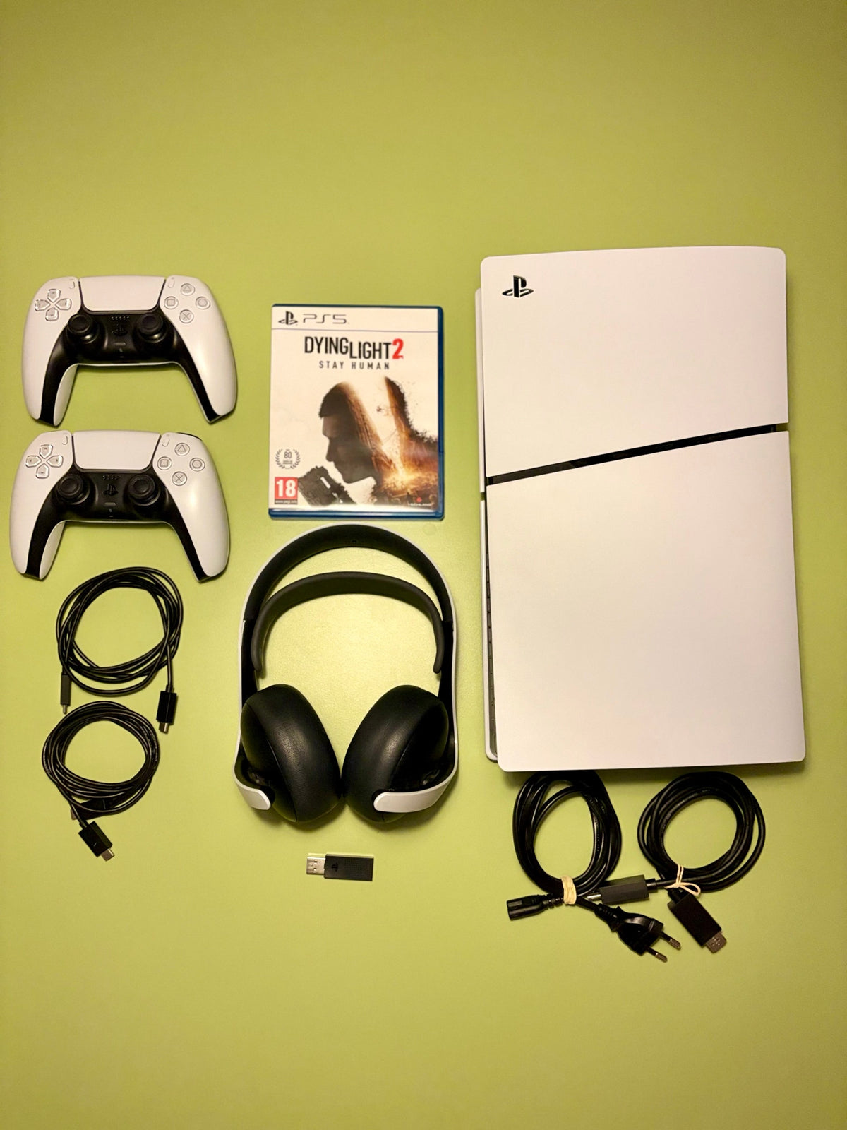 Pack Expérience Ultime : PlayStation®5 Slim (Lecteur Disque) + Casque Pulse Elite™ + 2 Manettes DualSense™ + Dying Light 2