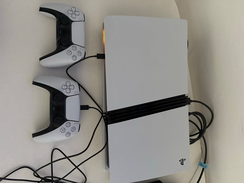 Console Sony PlayStation 5 Pro – Pack avec 2 Manettes DualSense - Vente Flash